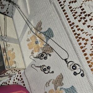 Elegant Silver Jewelry Set with Black Accents